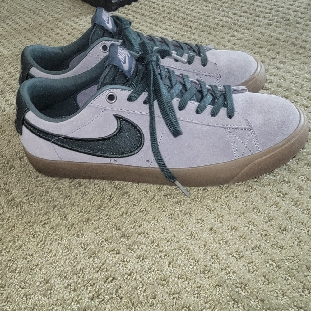 Nike SB Sneakers - Picture 3 of 5